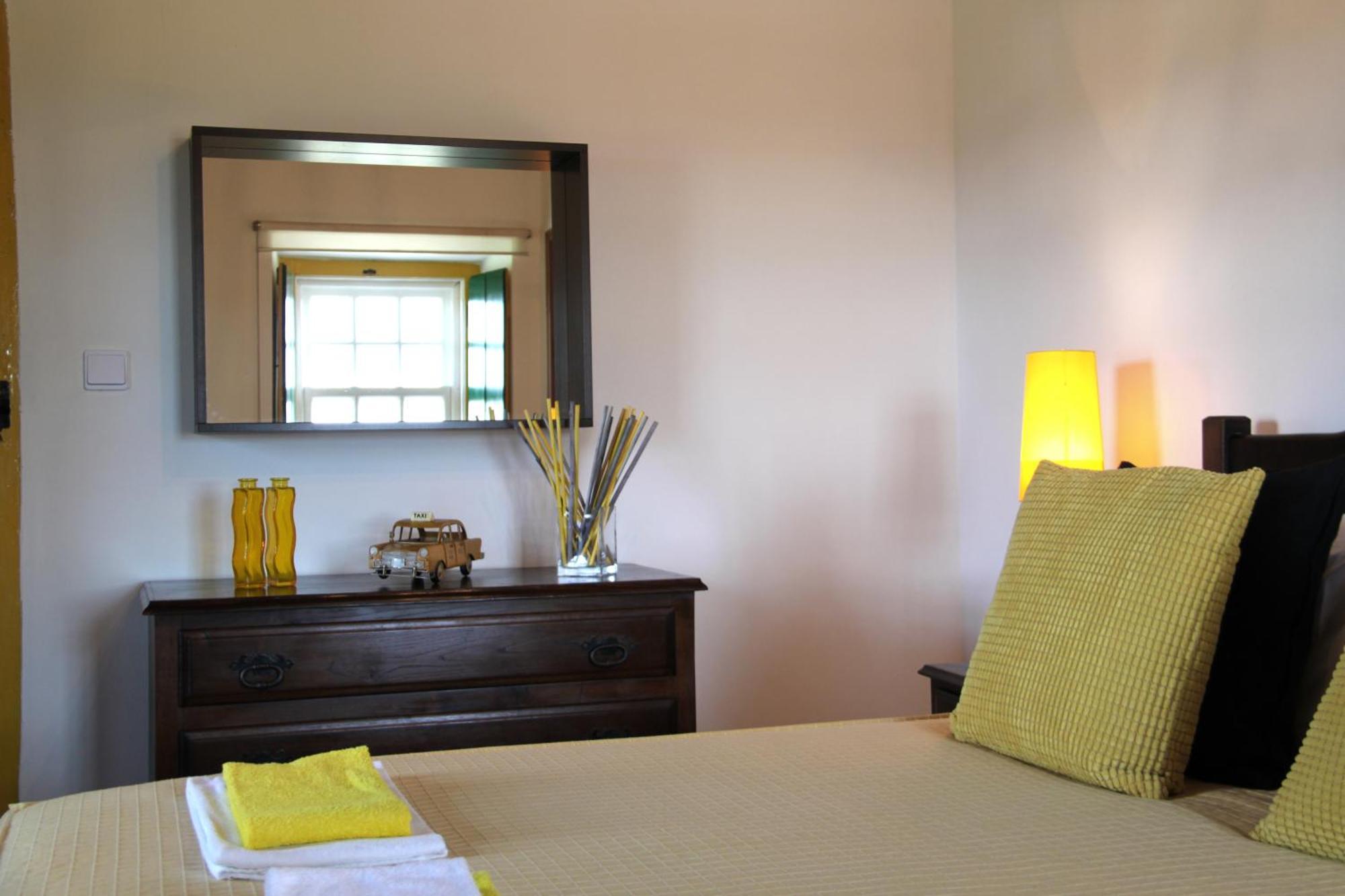 Quinta Dos Ribeiros Guest House Alpalhao  Ruang foto