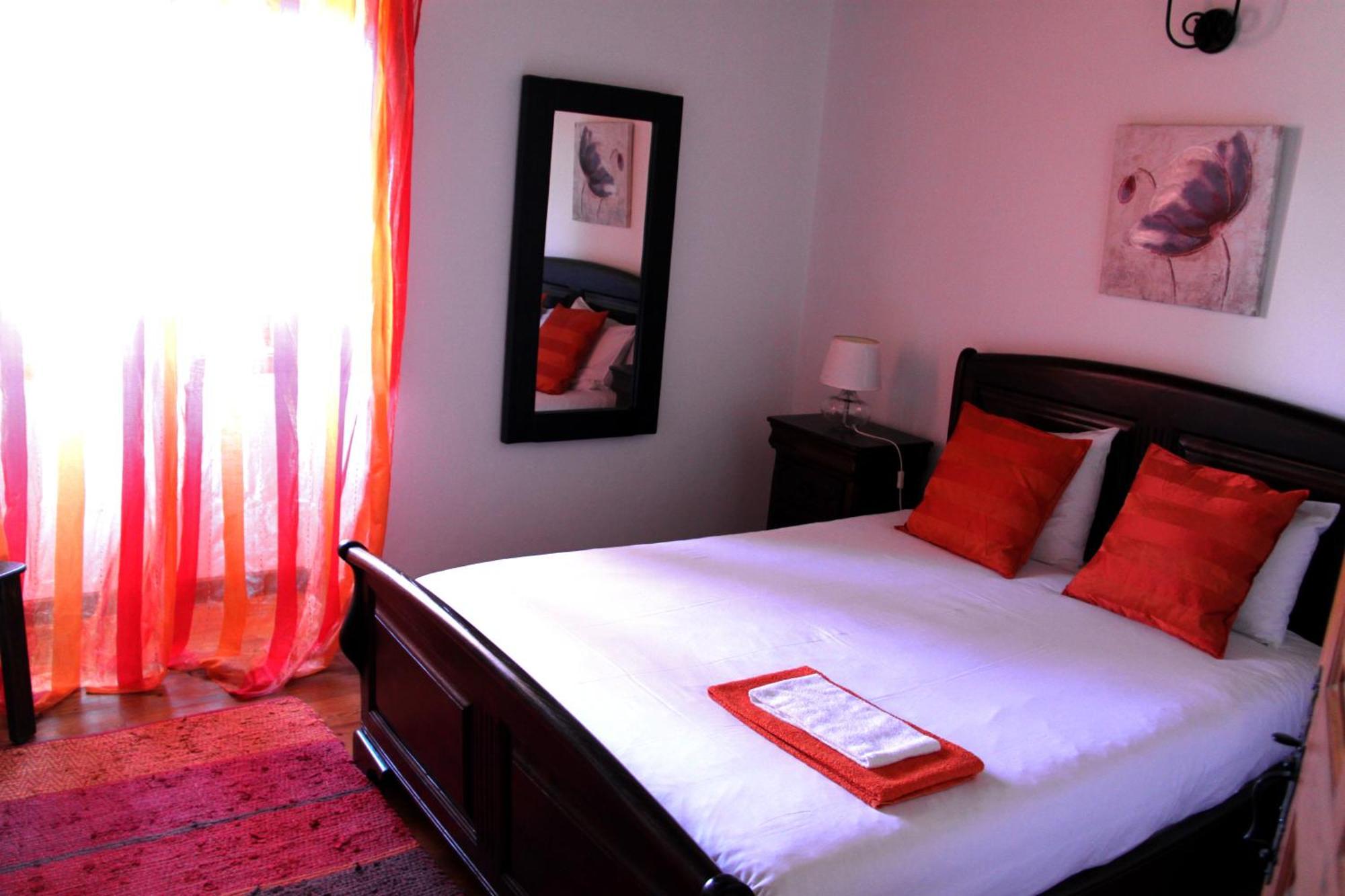 Quinta Dos Ribeiros Guest House Alpalhao  Ruang foto