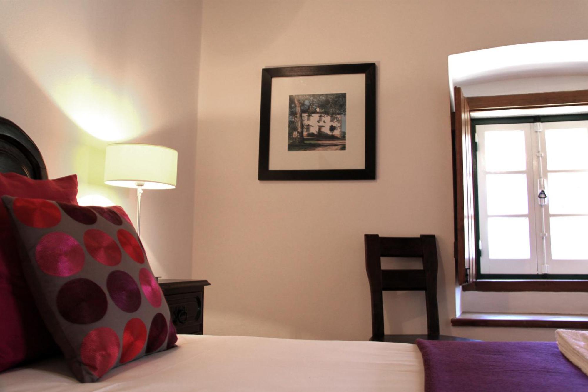 Quinta Dos Ribeiros Guest House Alpalhao  Ruang foto
